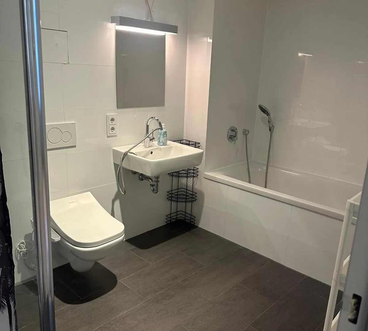 Al Nafurah Apartments Munich Aparthotel