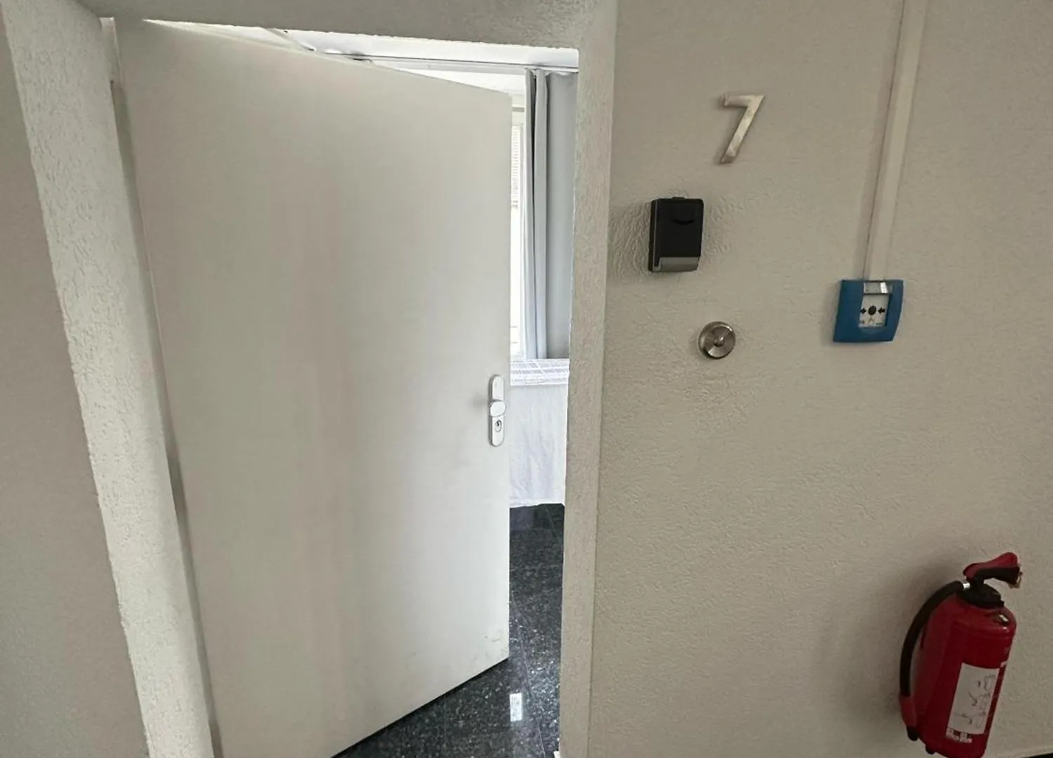 Ξενοδοχείο με διαμερίσματα Al Nafurah Apartments Μόναχο