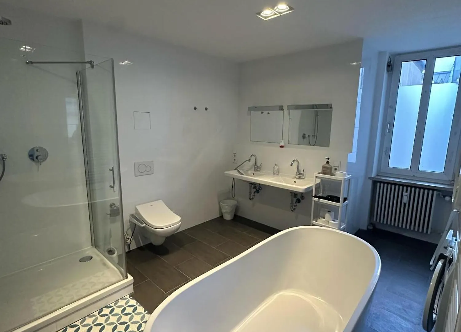Al Nafurah Apartments Munich Aparthotel