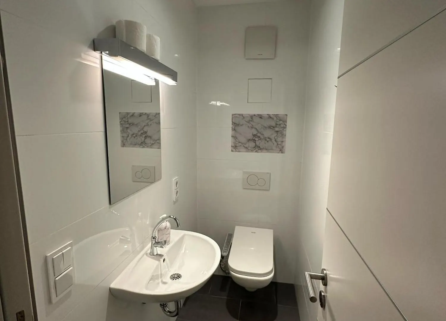 Al Nafurah Apartments Munich Aparthotel