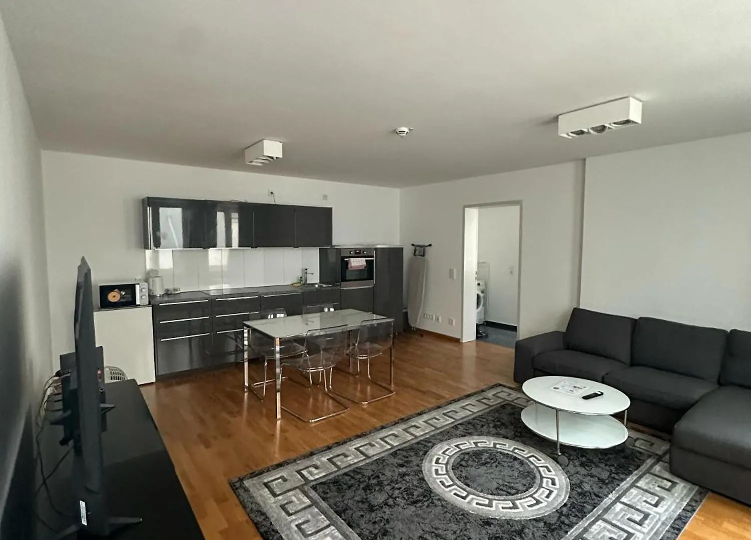 Al Nafurah Apartments Μόναχο