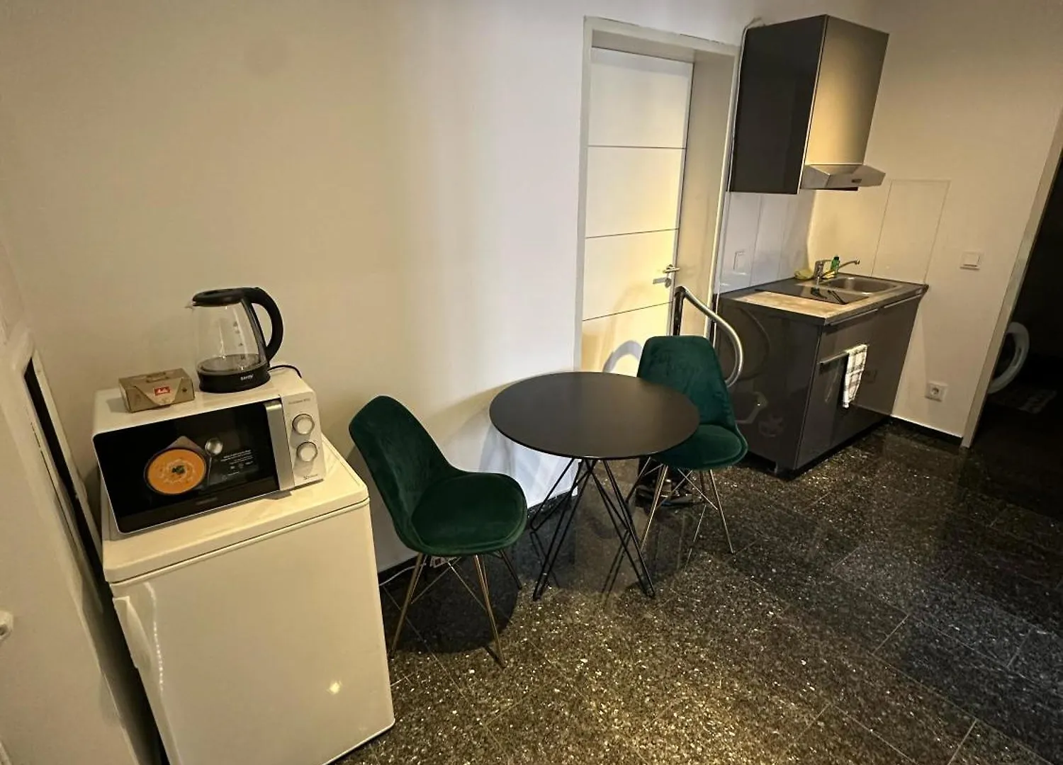 Al Nafurah Apartments Μόναχο